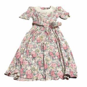 80s American Vintage Cottagecore Garden Floral Midi Dress w Belt (White/Multi)16